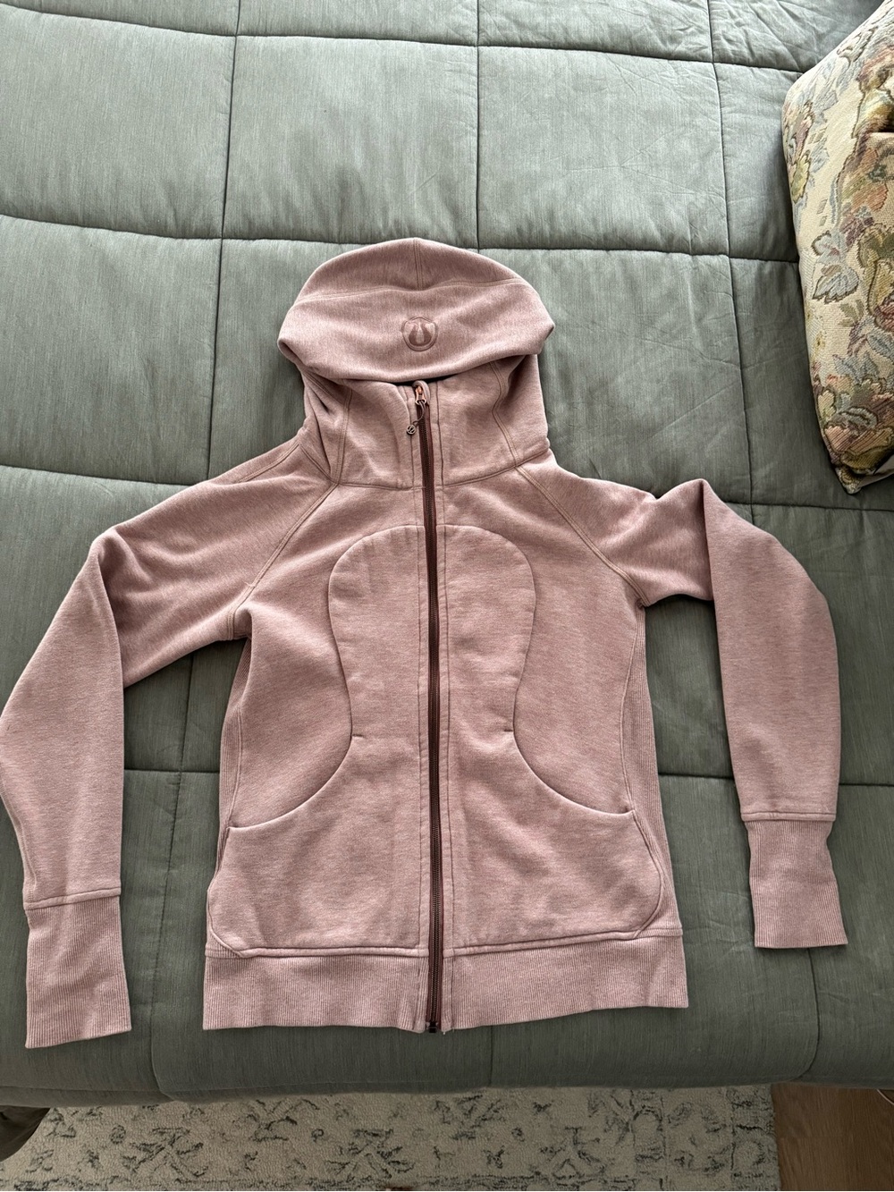 Lululemon Scuba Full-Zip Hoodie - Picture 3 of 6